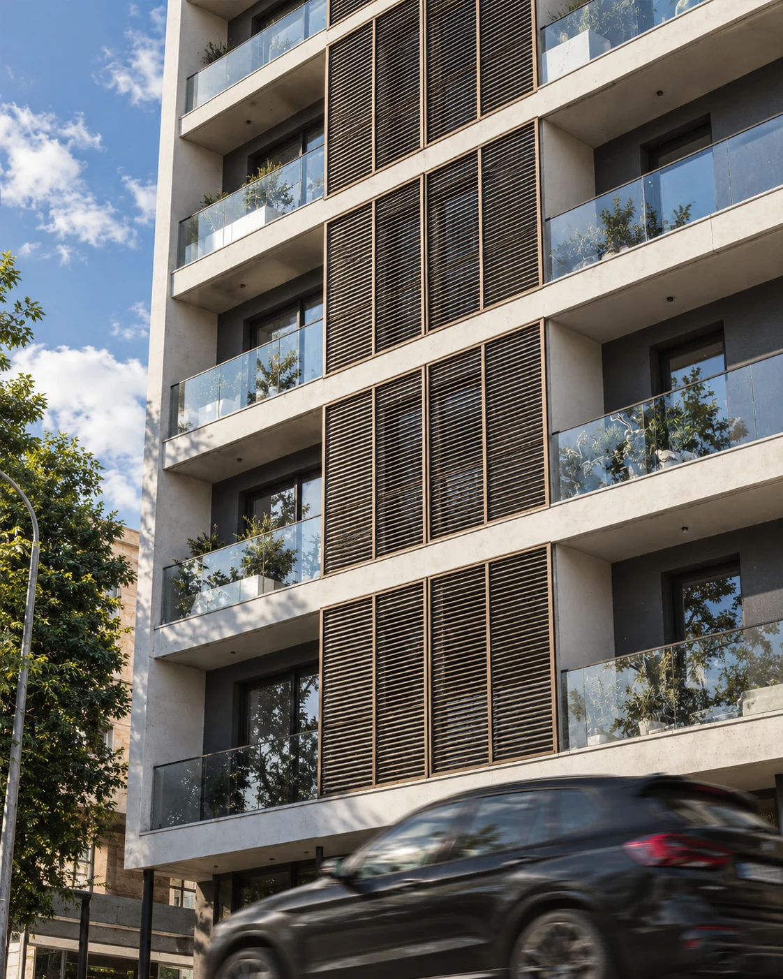 Détail des balcons, du vitrage et des brise-soleil de Richmond